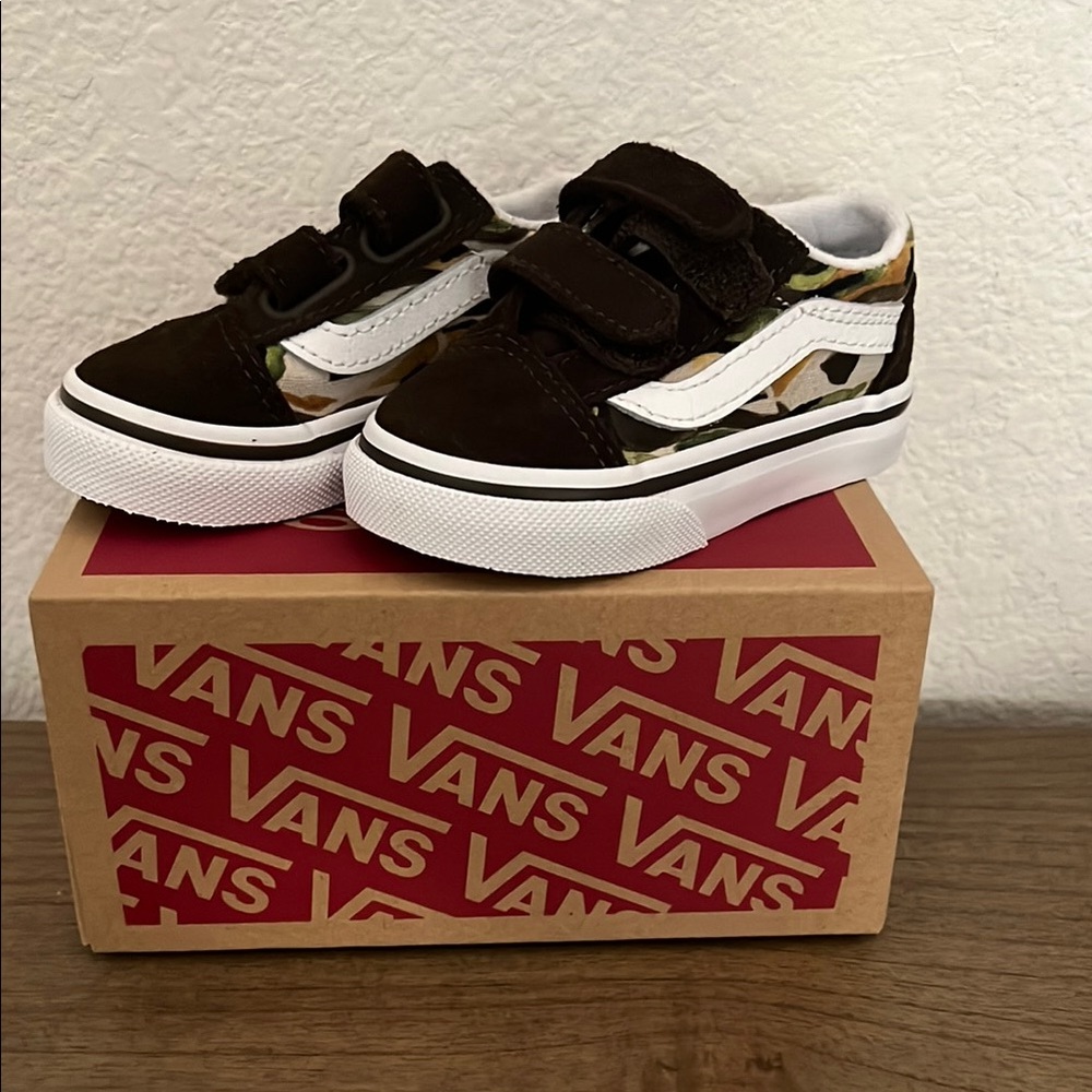 NWT Vans Brown Camo Old Skool V 4